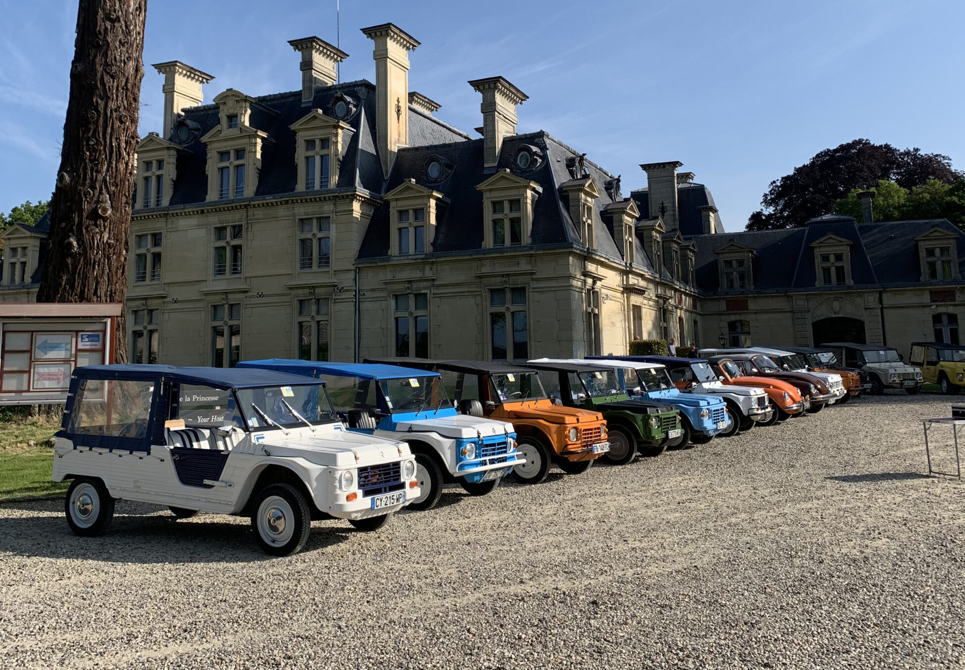 Team building Méhari